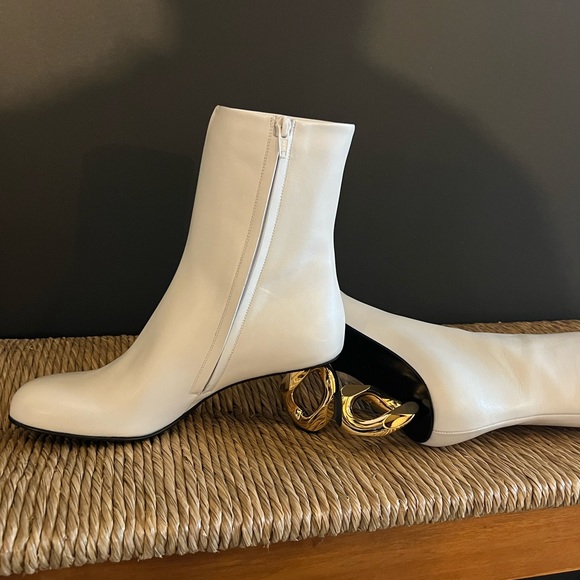 JW Anderson Chain Heeled Leather Boots - Picture 7 of 7